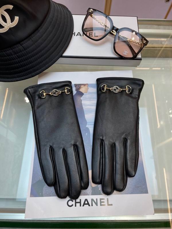 Gucci Gloves M L 083002